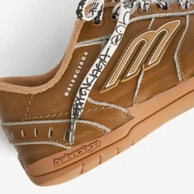 Ανδρικά Sneakers Hamptons με μέτρια φθορά σε καμηλό χρώμα