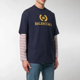 Ανδρικό μπλουζάκι Balenciaga με λογότυπο, στρογγυλό λαιμό και κοντά μανίκια, ναυτικό μπλε 535622TAV044128 Ανδρικό μπλουζάκι Balenciaga με λογότυπο, στρογγυλό λαιμό και κοντά μανίκια, ναυτικό μπλε 535622TAV044128