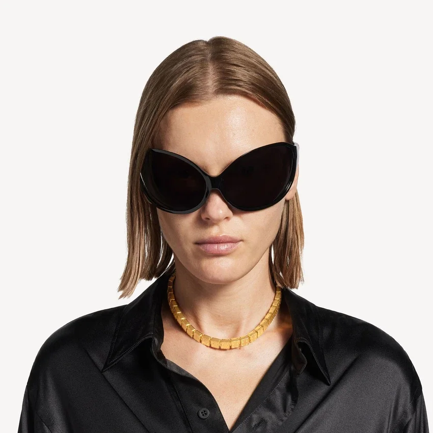 Γυναικείο κολιέ τύπου choker με μίνι κρίκους σε γυαλιστερό χρυσό