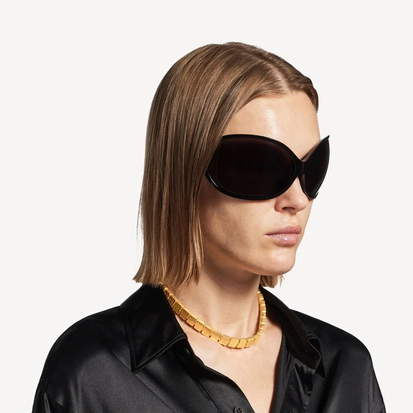 Γυναικείο κολιέ τύπου choker με μίνι κρίκους σε γυαλιστερό χρυσό