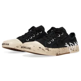 Paris Sneakers χαμηλά γκράφιτι «Μαύρο και λευκό φθαρμένο βαμβάκι» 688757W3RR51099