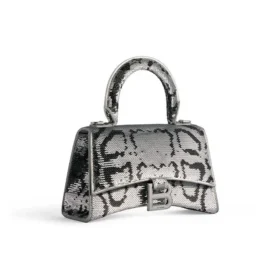 Τσάντα χειρός Hourglass Xs με κεντημένη αλυσίδα “Silver” 7204712AARN8110